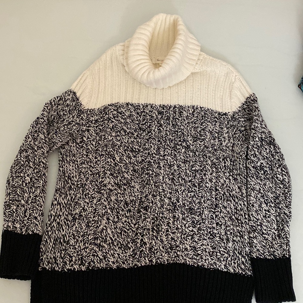 Vince Camuto turtleneck